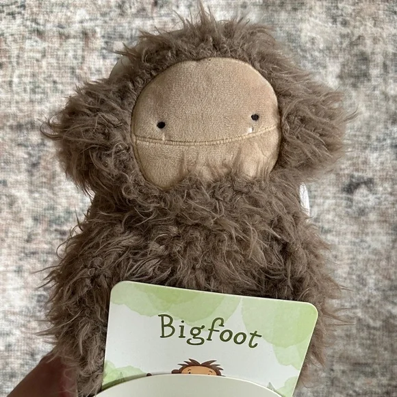 Slumberkins Bigfoot Plush Toy - Cozy Brown - Picture 2 of 3